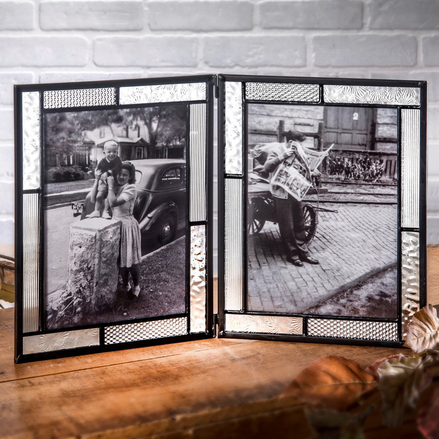 Pic 460 Clear Textured Glass - Hinged Frame Series