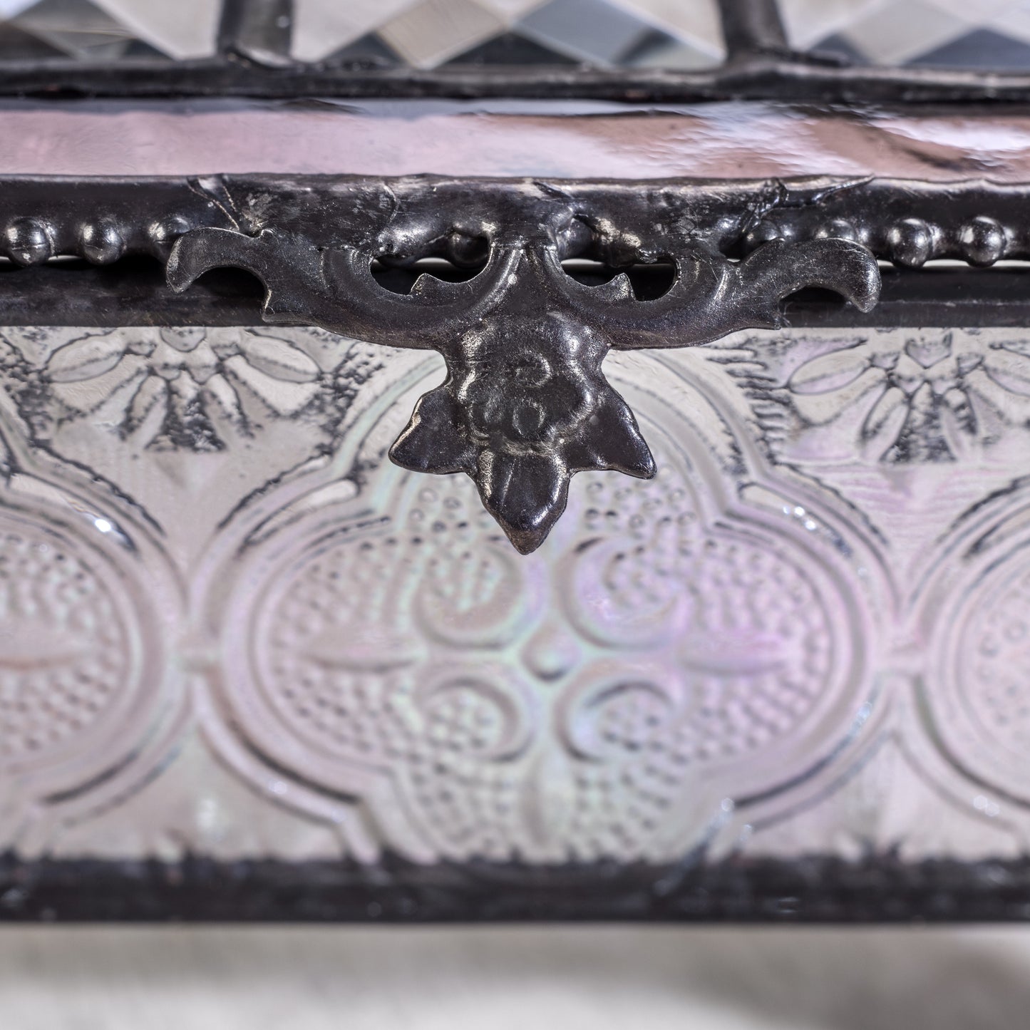 Box 514 Clear Vintage, Pink Rose and Bevels Glass Box