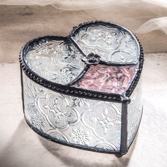 Box 520 Clear Vintage and Pink Rose Heart Box