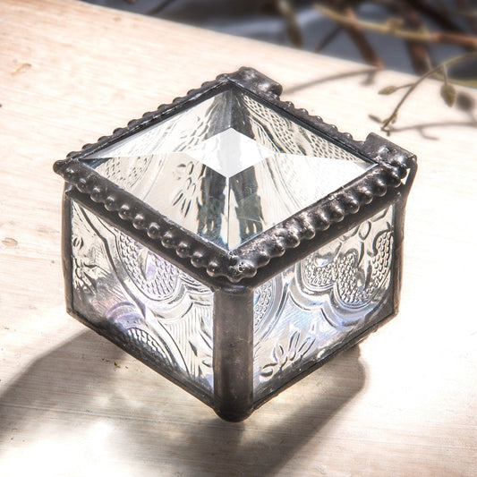 Box 522 Clear Vintage Ring Box