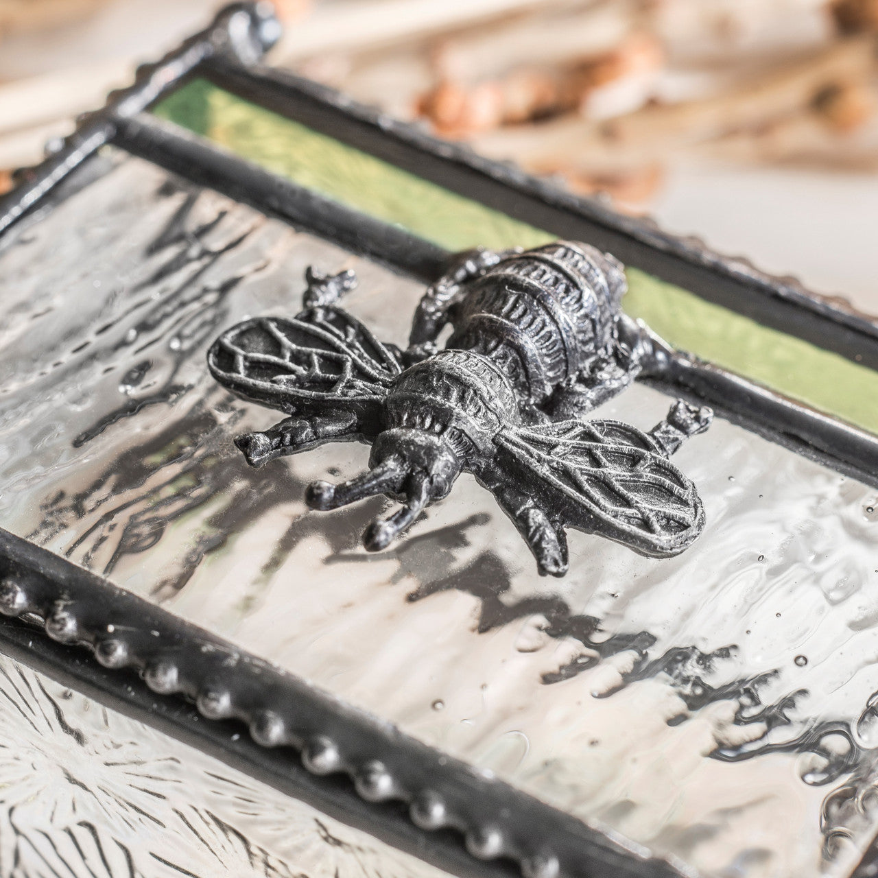 Box 753 Clear Florentine Glass with Bee