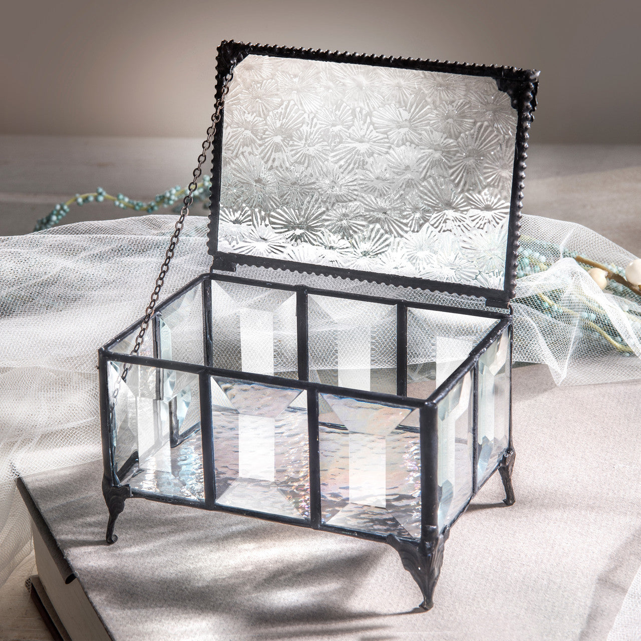 Box 762 Clear Florentine and Bevels Glass Box