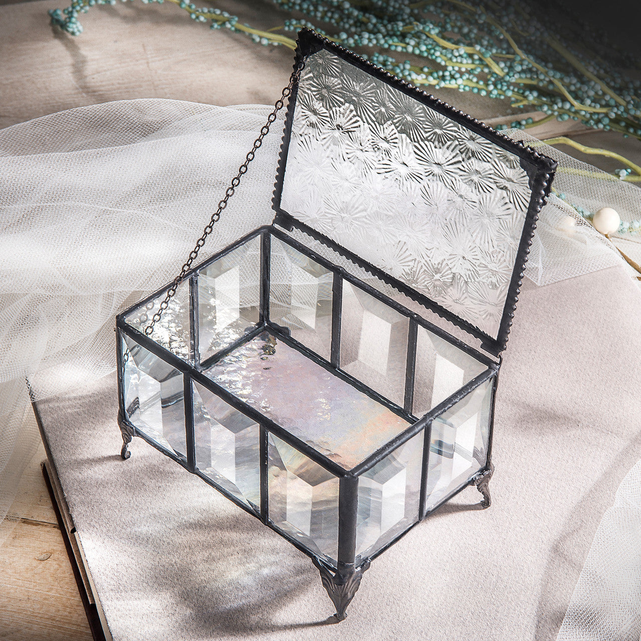 Box 762 Clear Florentine and Bevels Glass Box