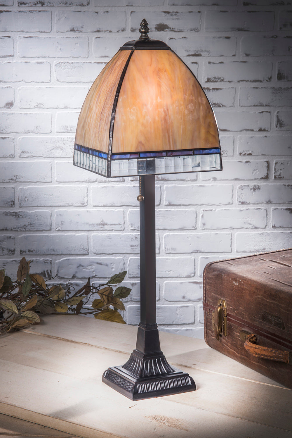 Lam 589-1 TB Amber/Rose Opal - Curved Mission Lamp