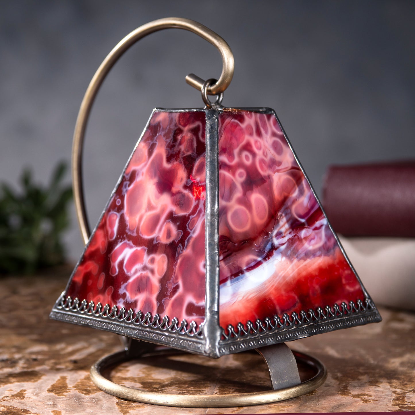 Lam 718-1 Red Opal Mini Lamp