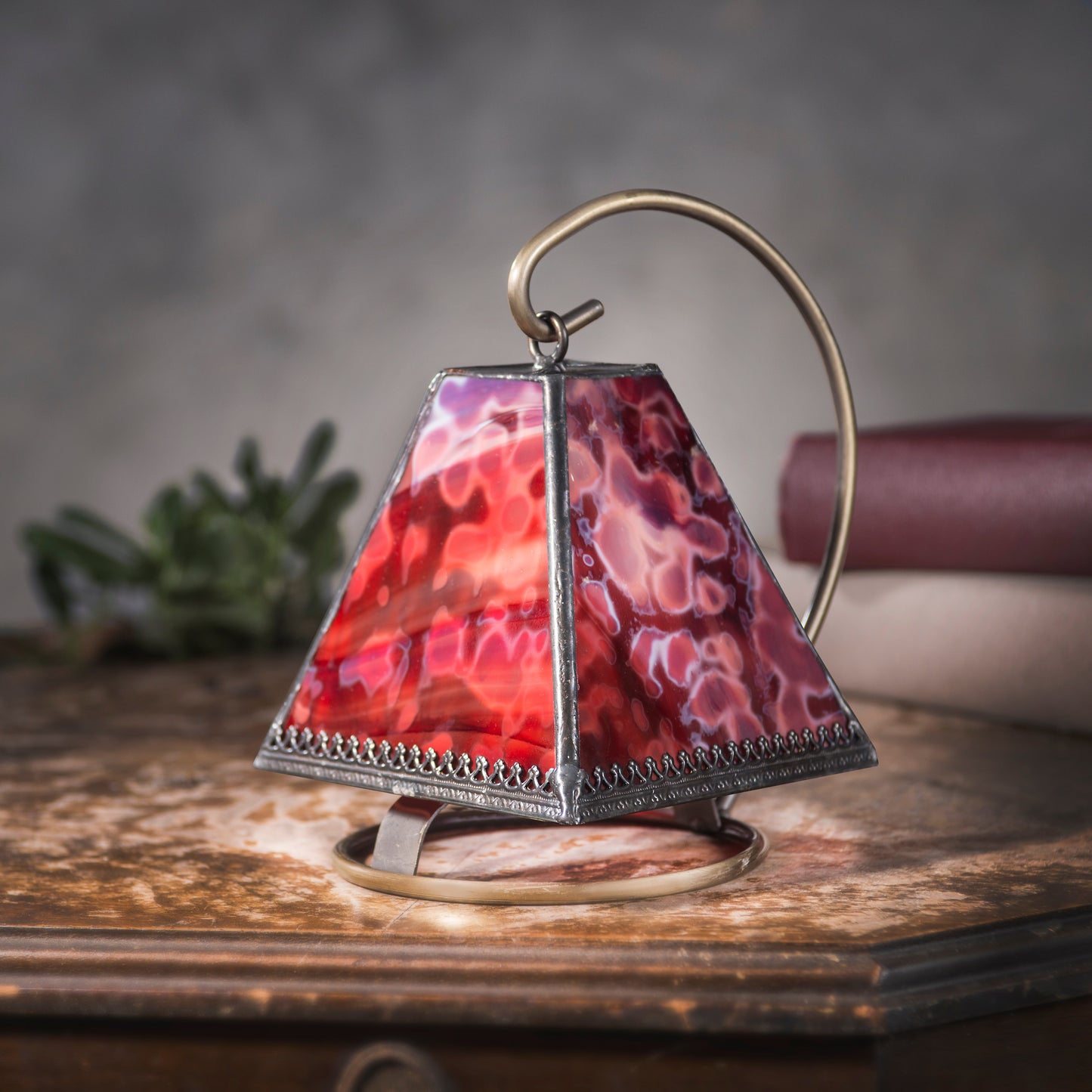 Lam 718-1 Red Opal Mini Lamp