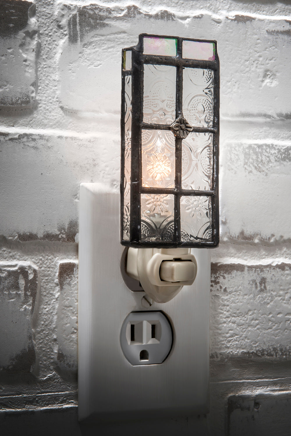 Ntl 113 Clear Vintage Window Pane Night Light