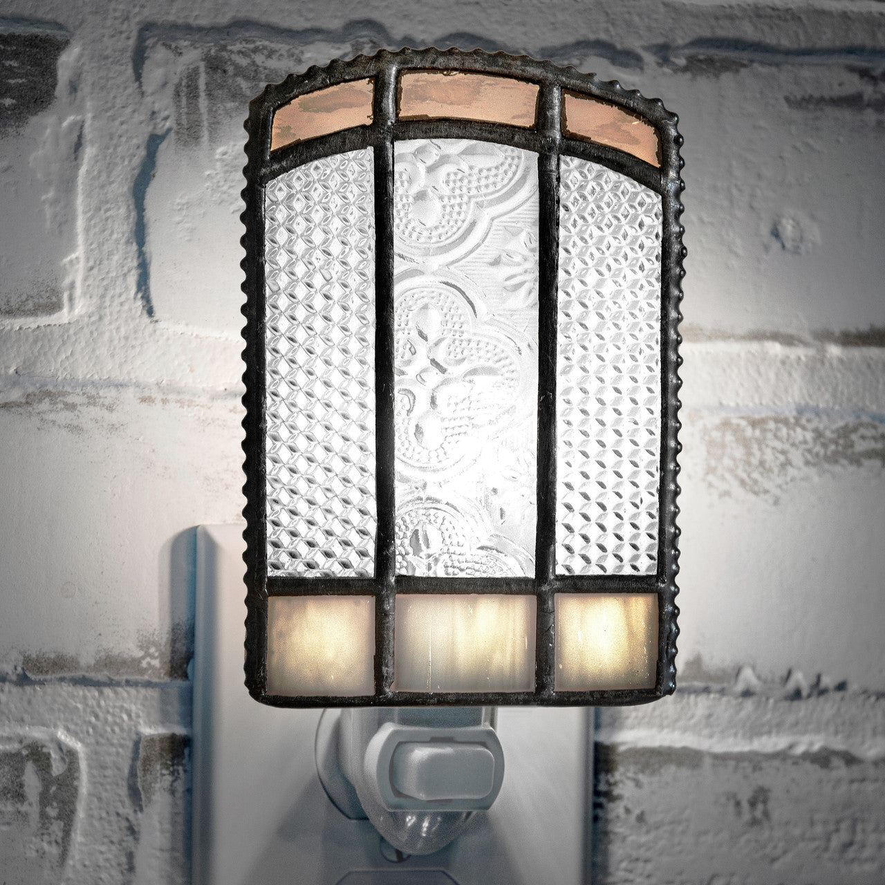 Ntl 213 Ivory, Peach and Clear Textures Night Light