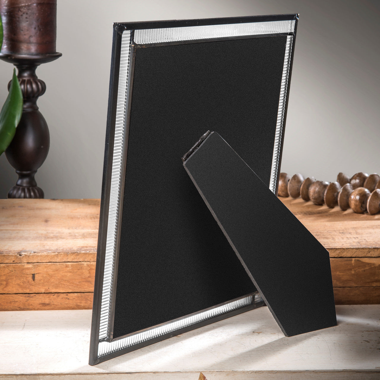 Pic 322 Clear Fluted Glass - Easel Back Frame Series