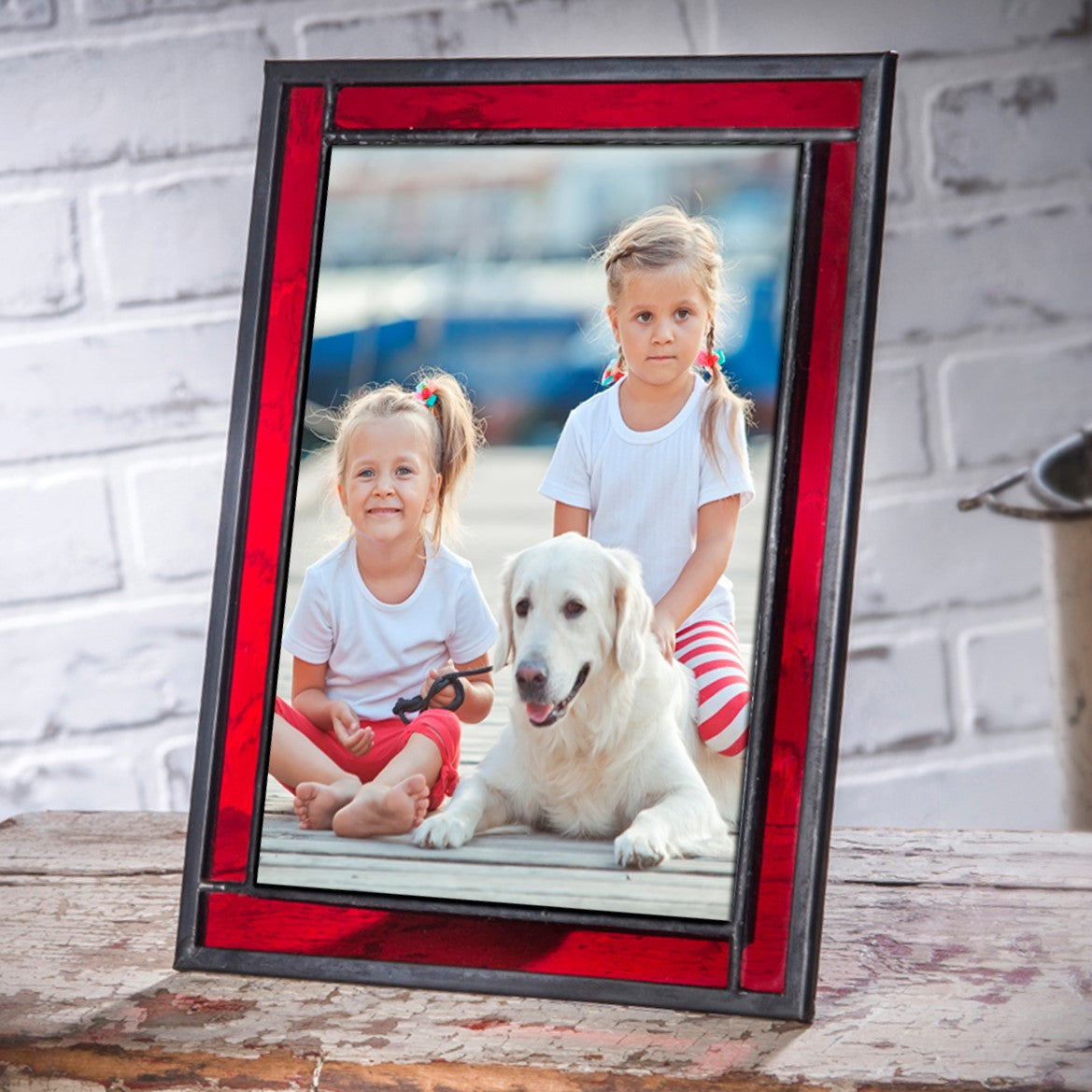 Pic 325 Red Glass - Easel Back Frame Series