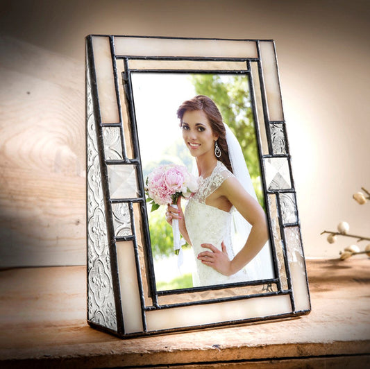 Pic 407 Ivory and Vintage Glass Frame Series