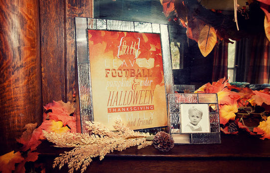 Historic Home Fall Decor Display, Free Fall Printable