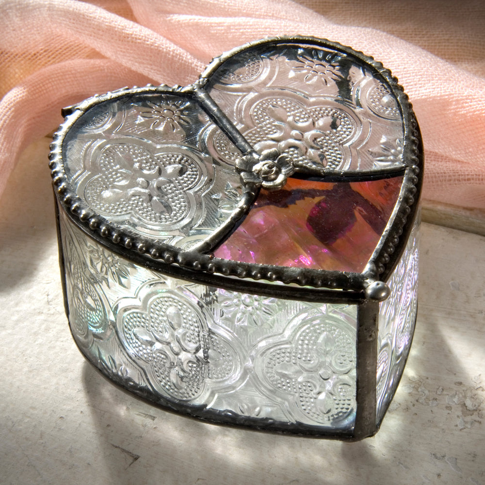 Box 520 Clear Vintage and Pink Rose Heart Box